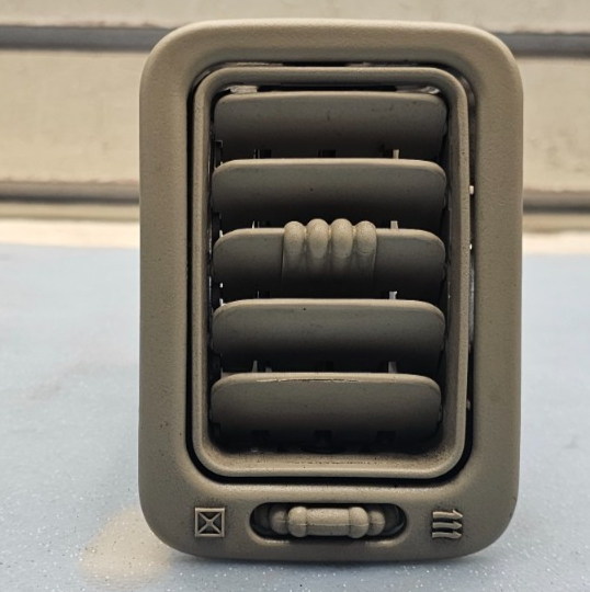 🔥99-06 Silverado Sierra Right Passenger Dash A/C HVAC AC Heater Air Vent Tan