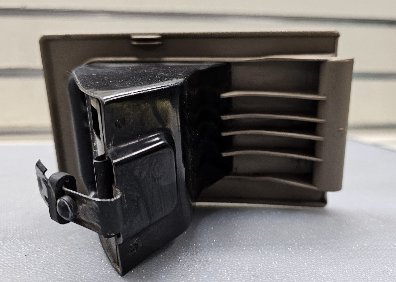 🔥95-98 CHEVY GMC SILVERADO YUKON TAHOE C/K Lighter Port Ashtray ash tray Tan