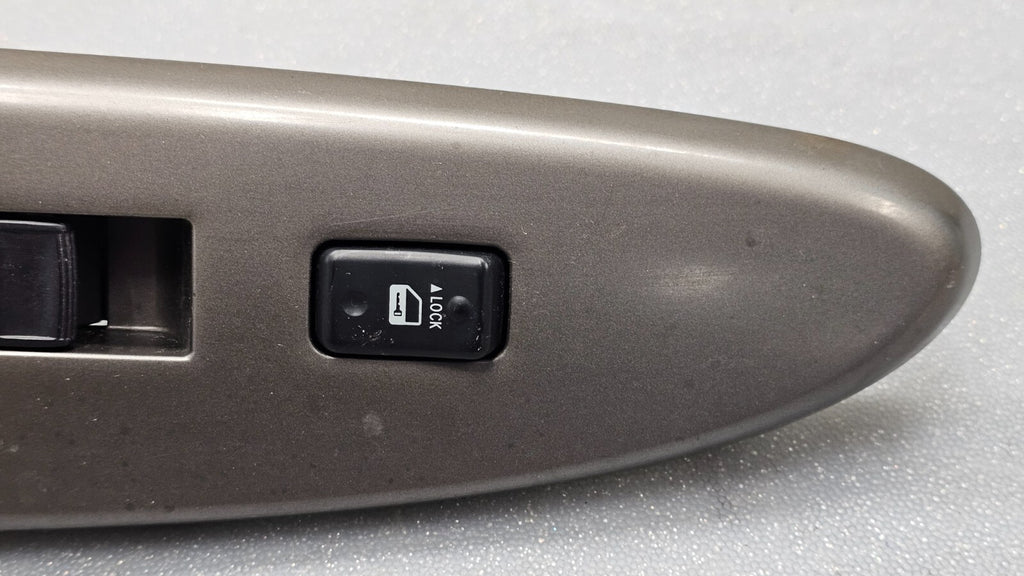 🔥08-14 Scion xD Front Right Passenger Power Door Window Control Switch Silver
