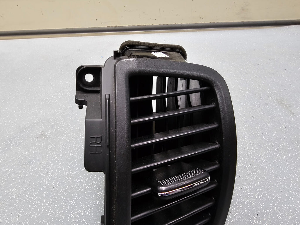 🔥11-13 Kia Sorento Dash AC Heater Filter Air Vent Duct Assembly Grille Black