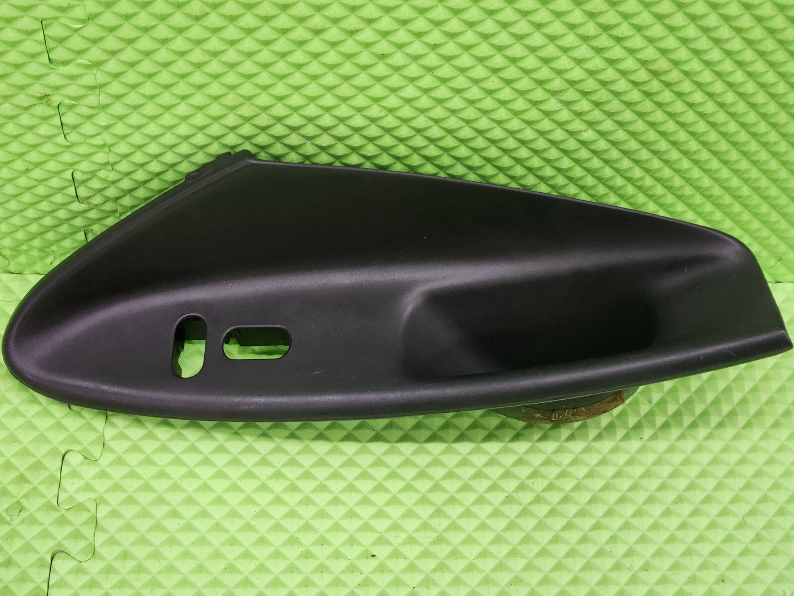 🔥94-04 Ford Mustang Front Right Passenger Door Window Switch Bezel OEM BLACK