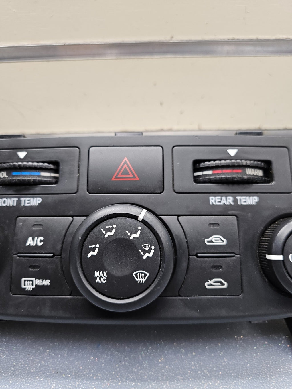 🔥06-14 Kia Sedona Dash A/C Heater Temperature Climate Control Conditioner OEM