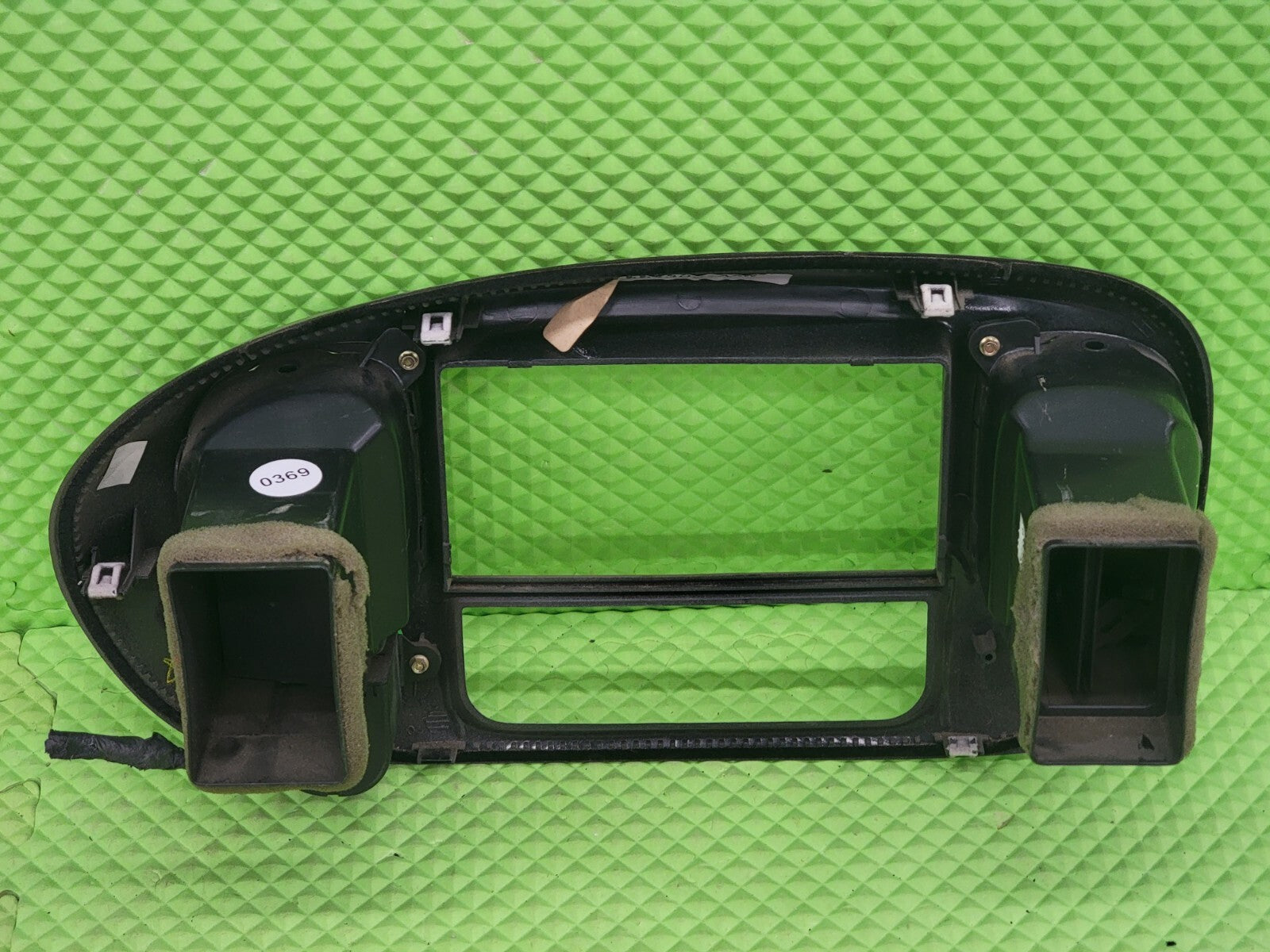 97-03 Ford F150 Center Dash Radio Climate BEZEL Trim Panel🔴AIRBG Line Lt Tan B1