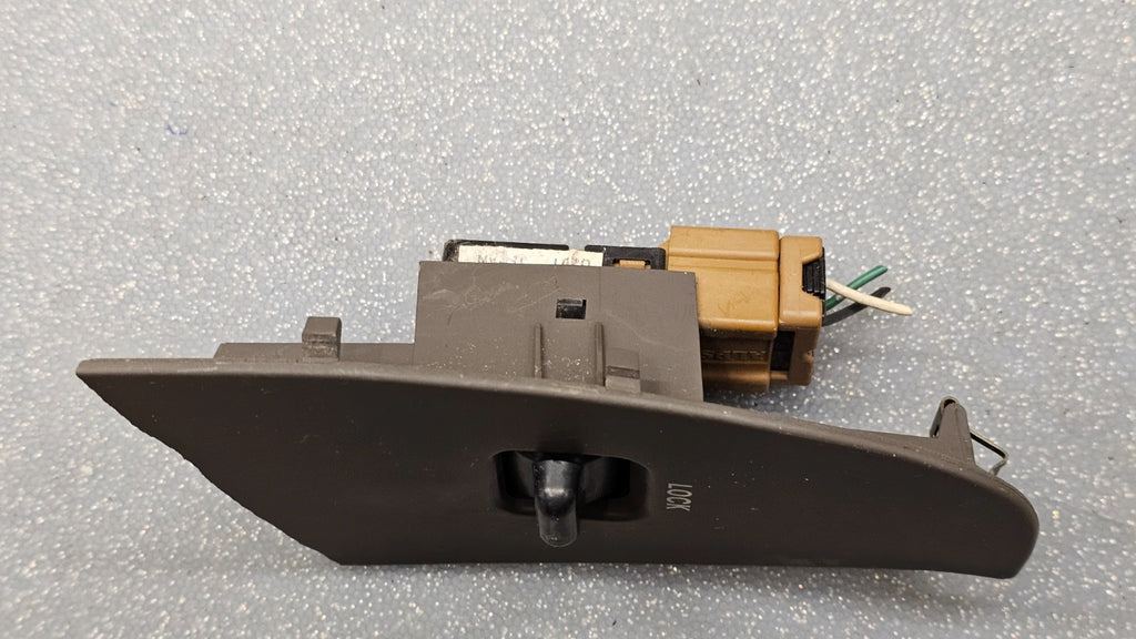 🔥00-04 Outback Legacy Front Right Passenger Side Window Control Switch Black