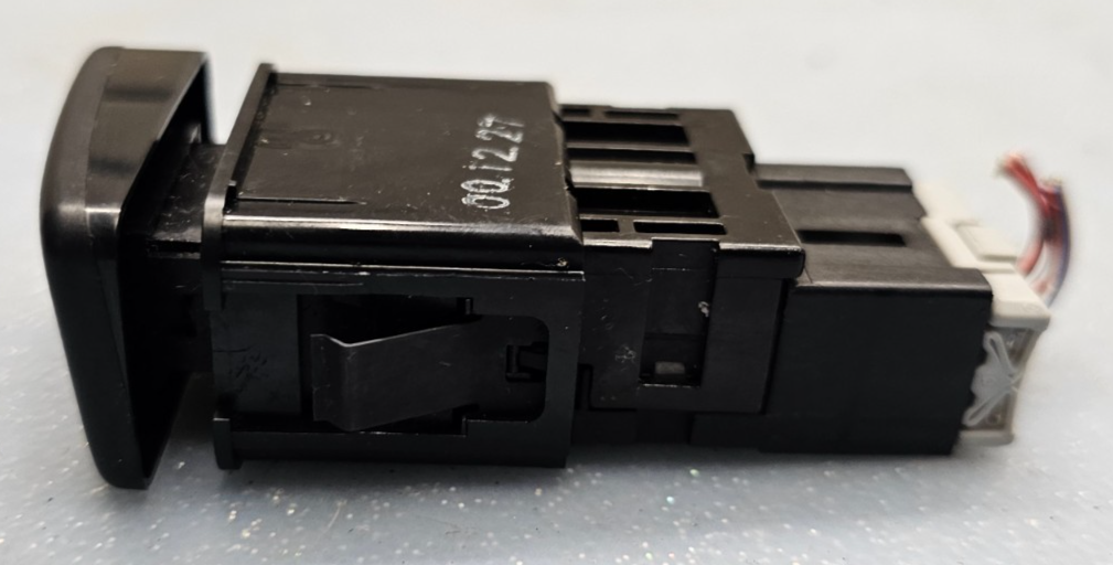 🔥94-03 Saab 900 9-3 TCS Traction Control Switch Button 4411864 OEM