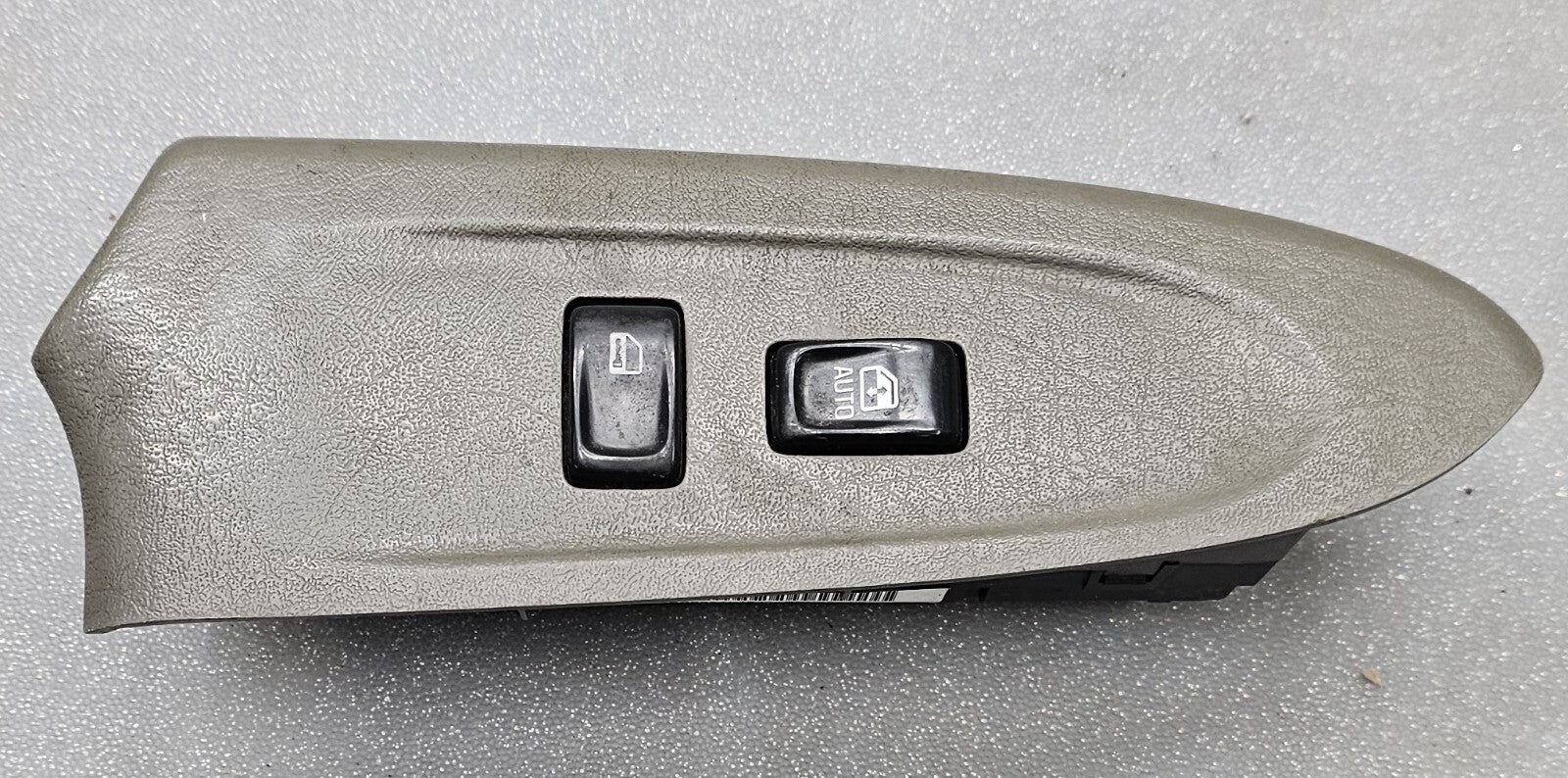 🔥02-05 Chevy TRAILBLAZER Window Switch Front RIGHT Passenger Side GRAY WS6
