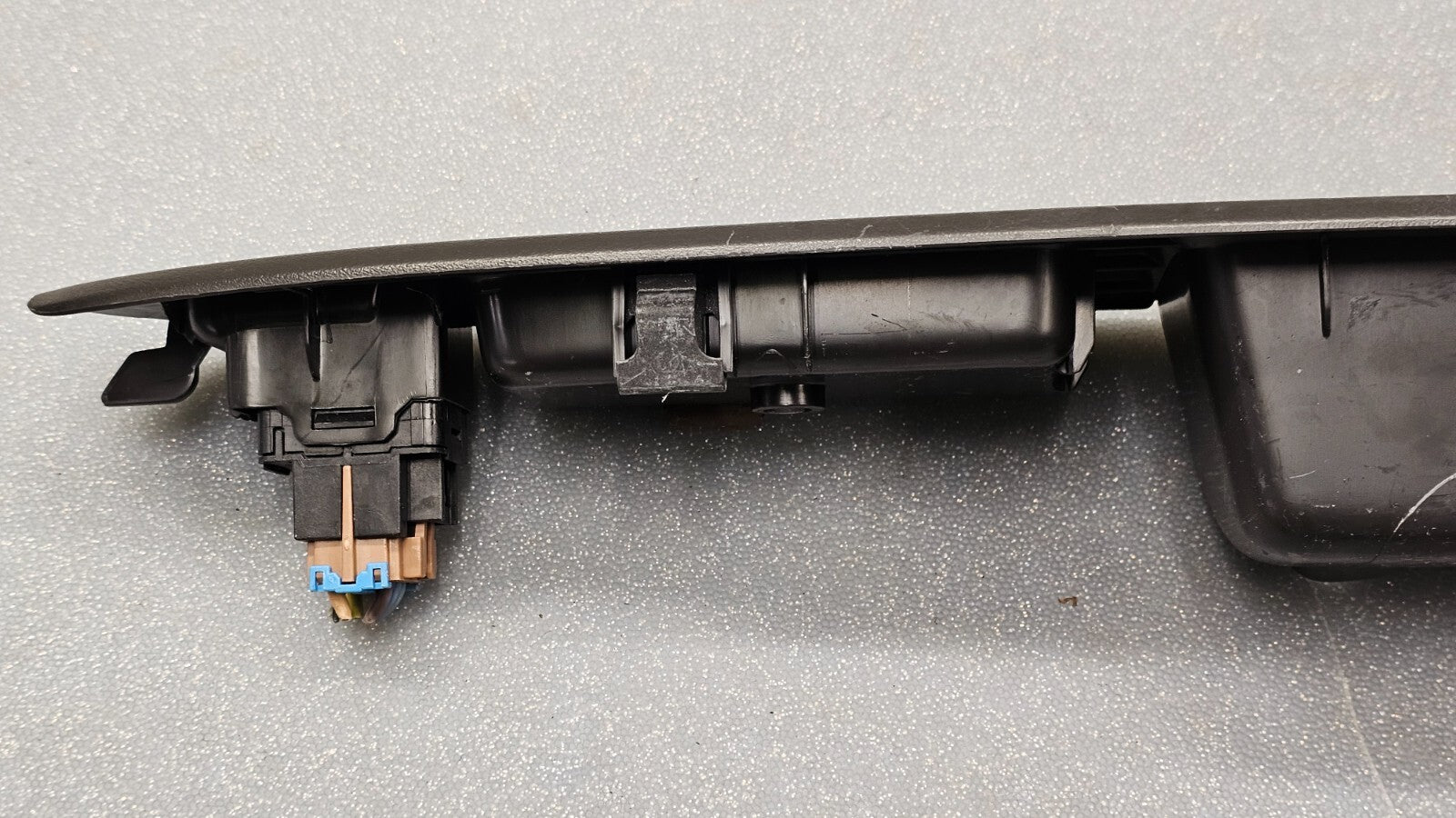 🔥06-08 Chevy Impala Right Passenger Power Window Switch Bezel Assembly Black