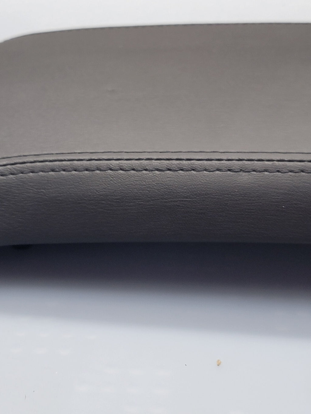 2007-2010 Ford Edge Center Console Lid Leather Arm rest Assembly OEM Black