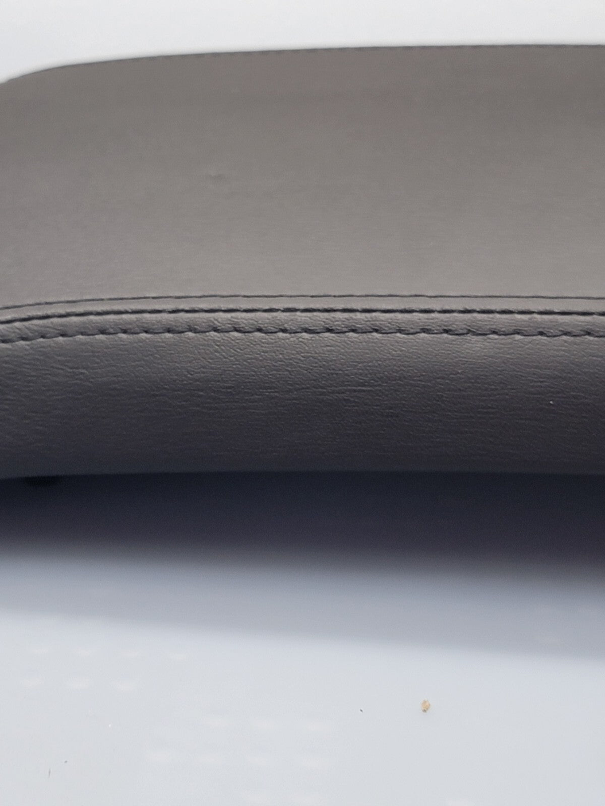 2007-2010 Ford Edge Center Console Lid Leather Arm rest Assembly OEM Black