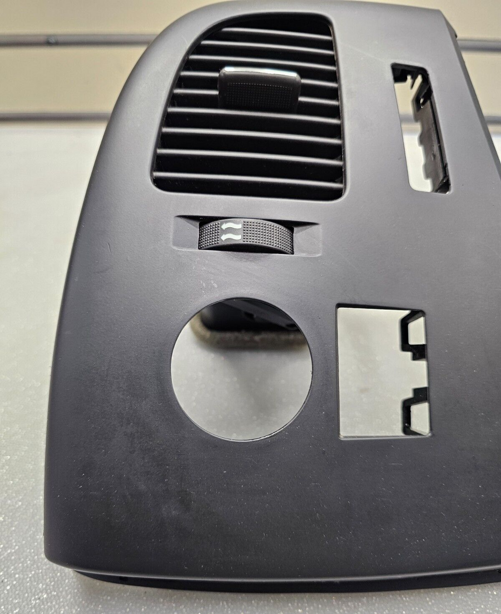 07-13 Silverado SIERRA Dash A/C Heater AIR VENT Front LEFT Driver BLACK VT34