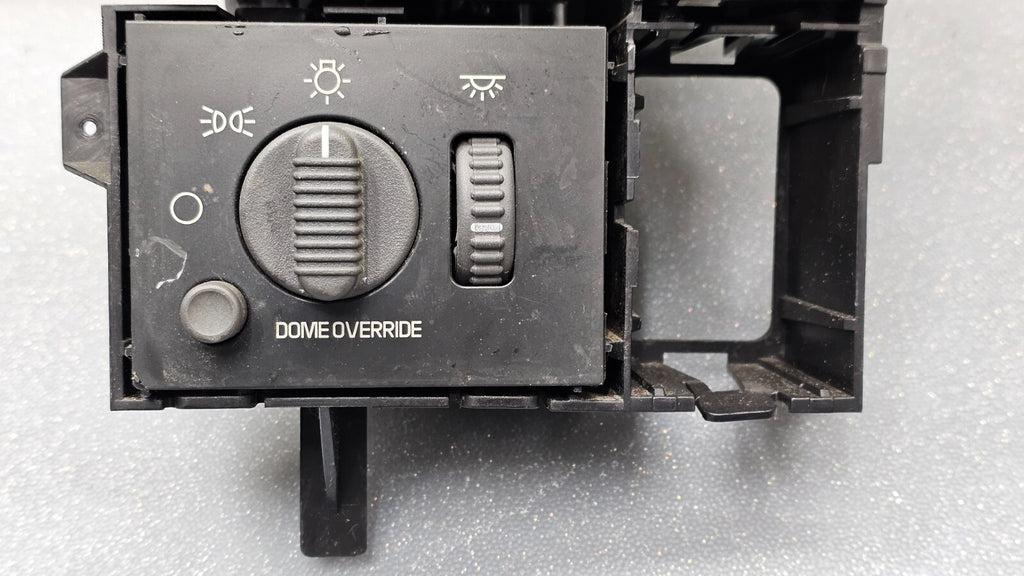 🔥99-06 Chevy Silverado Sierra Headlight Switch left Driver Air Vent Black HS19