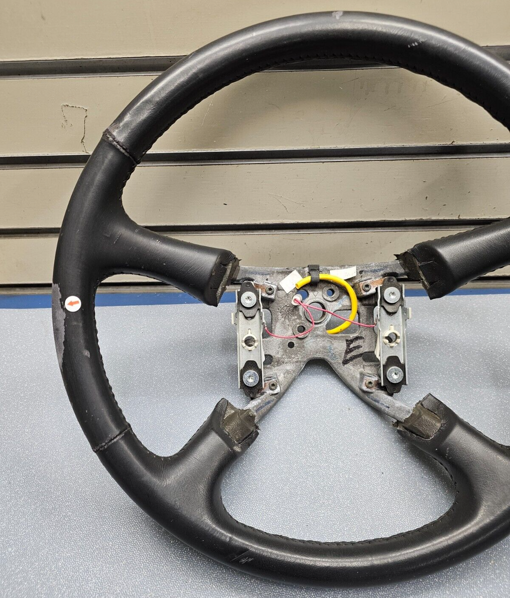 99-02 Chevy Silverado Tahoe Suburban Blazer SONOMA Steering Wheel Leather black