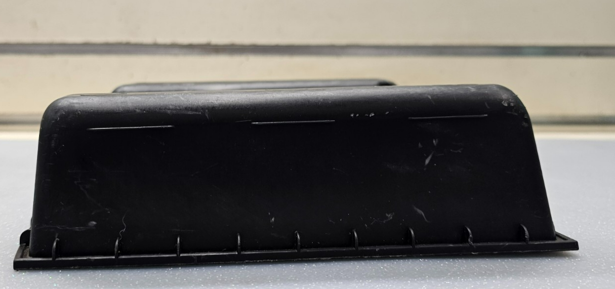 🔥05-07 Chrysler 300 Center Console Storage Tray Insert Mat Black OEM