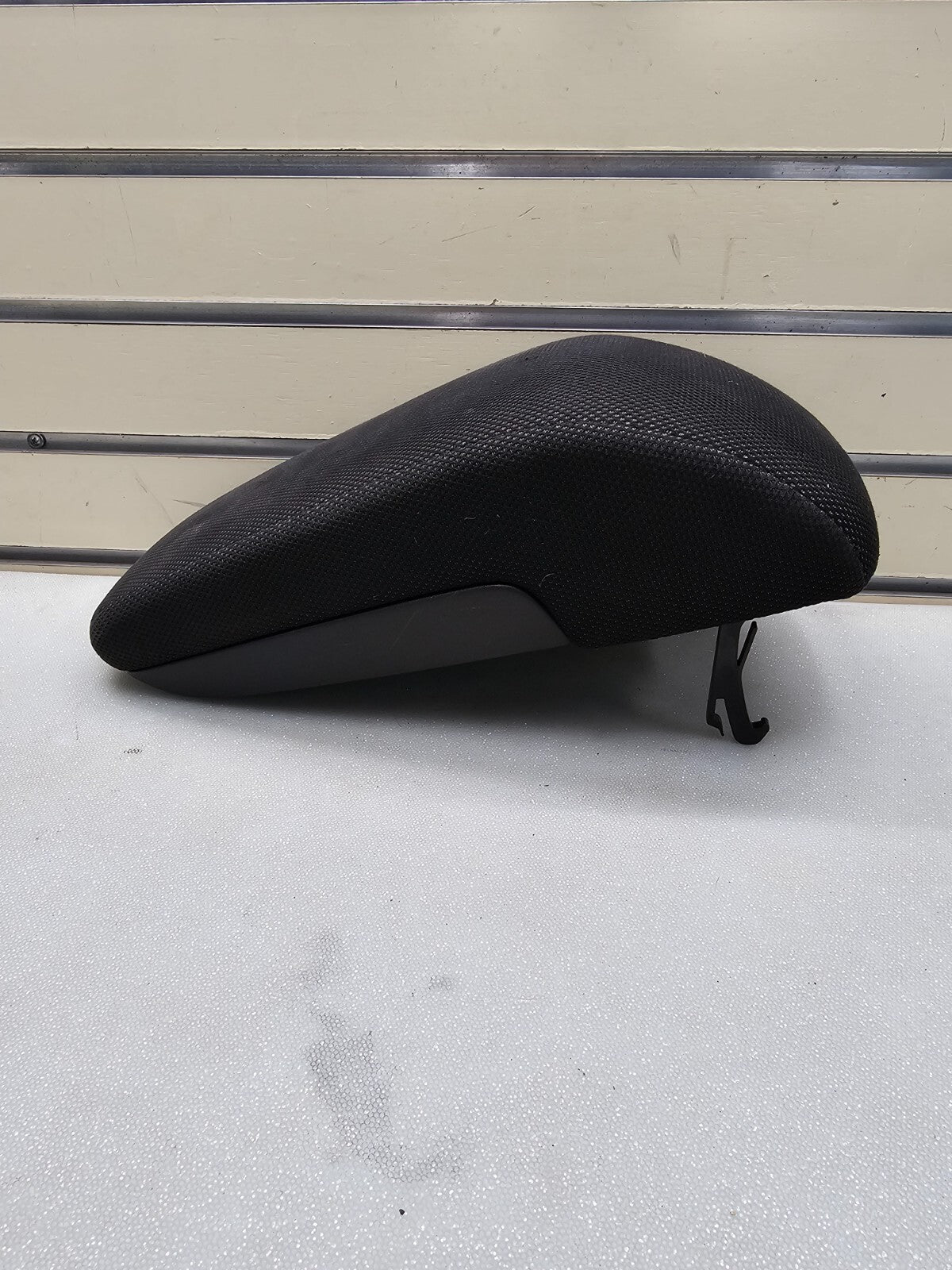 🔥03-06 Mitsubishi Outlander Center Console Arm Rest Lid Cover Cloth Black OEM
