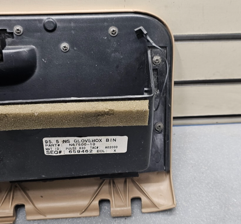 🔥96-00 Grand Caravan Dash Glove Box Storage Compartment Assembly Panel Tan