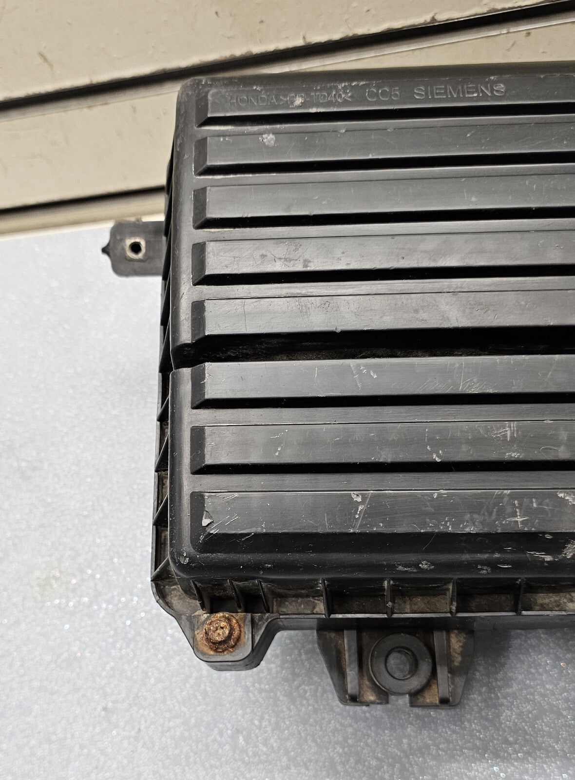 🔥01-05 HONDA CIVIC 1.7L ENGINE AIR INTAKE BOX CLEANER FILTER BOX ASSEMBLY OEM