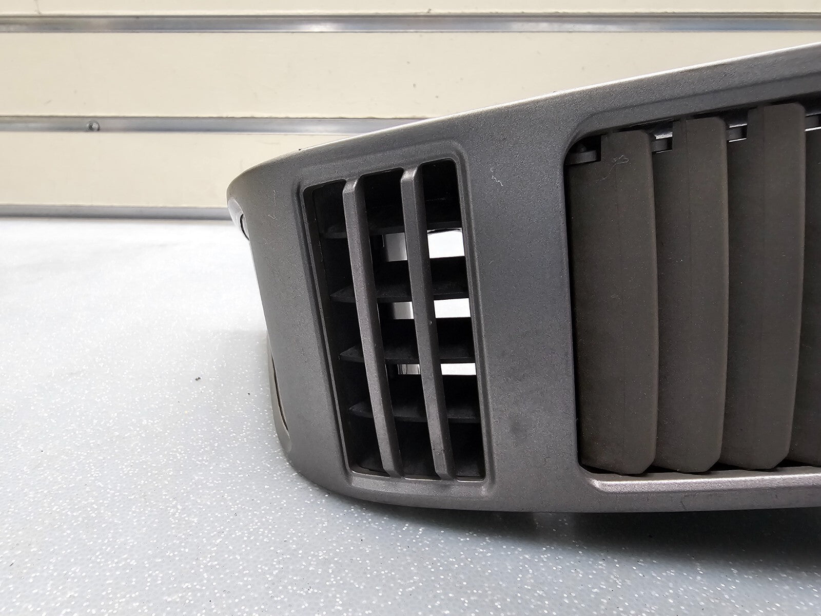 05-15 TITAN ARMADA QX56 DASH LEFT DRIVER AIR VENT HEATER FILTER CONDITIONER GRAY