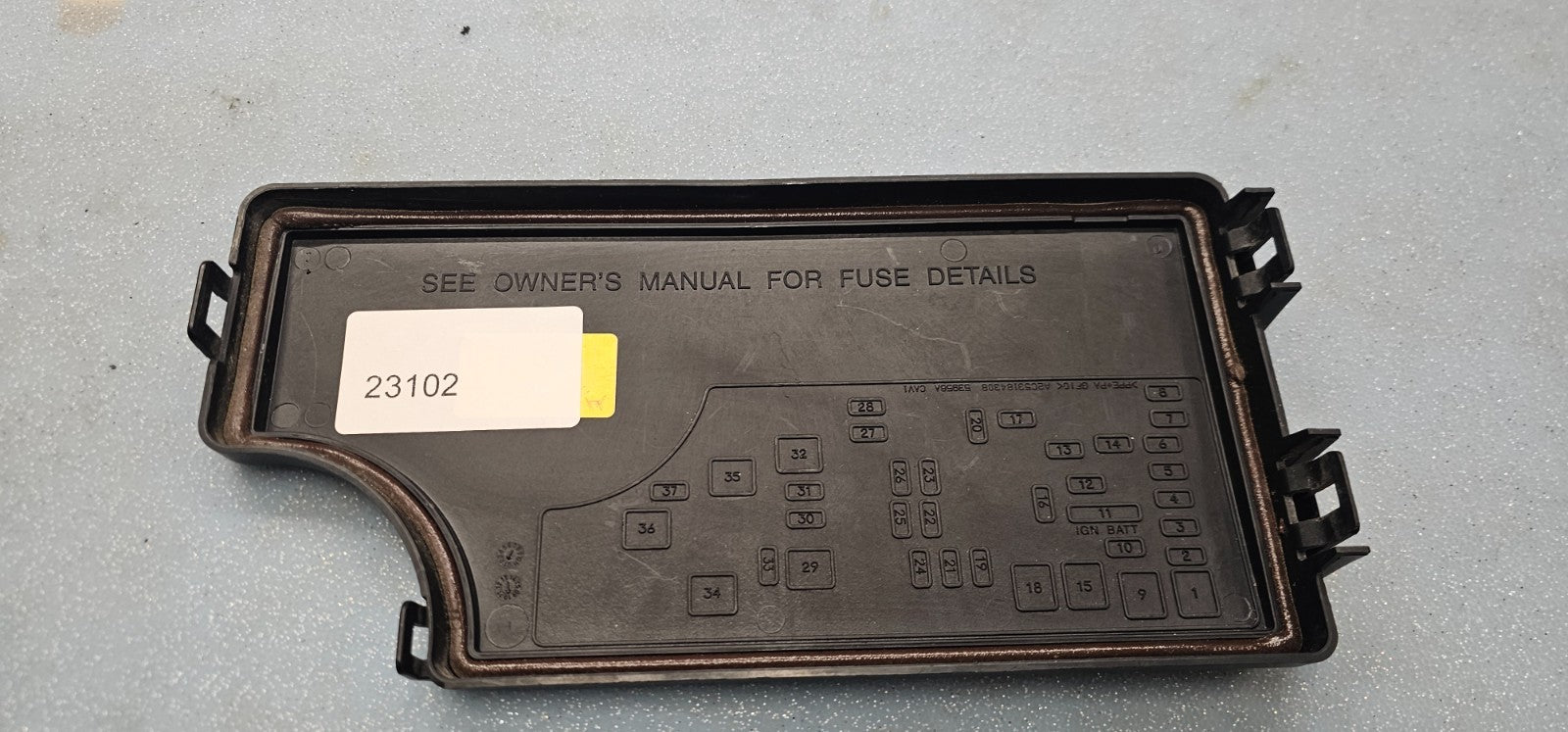 04-16 AVENGER SEBRING JEEP PATRIOT CALIBER Front Relay Engine Fuse Box Cover Lid