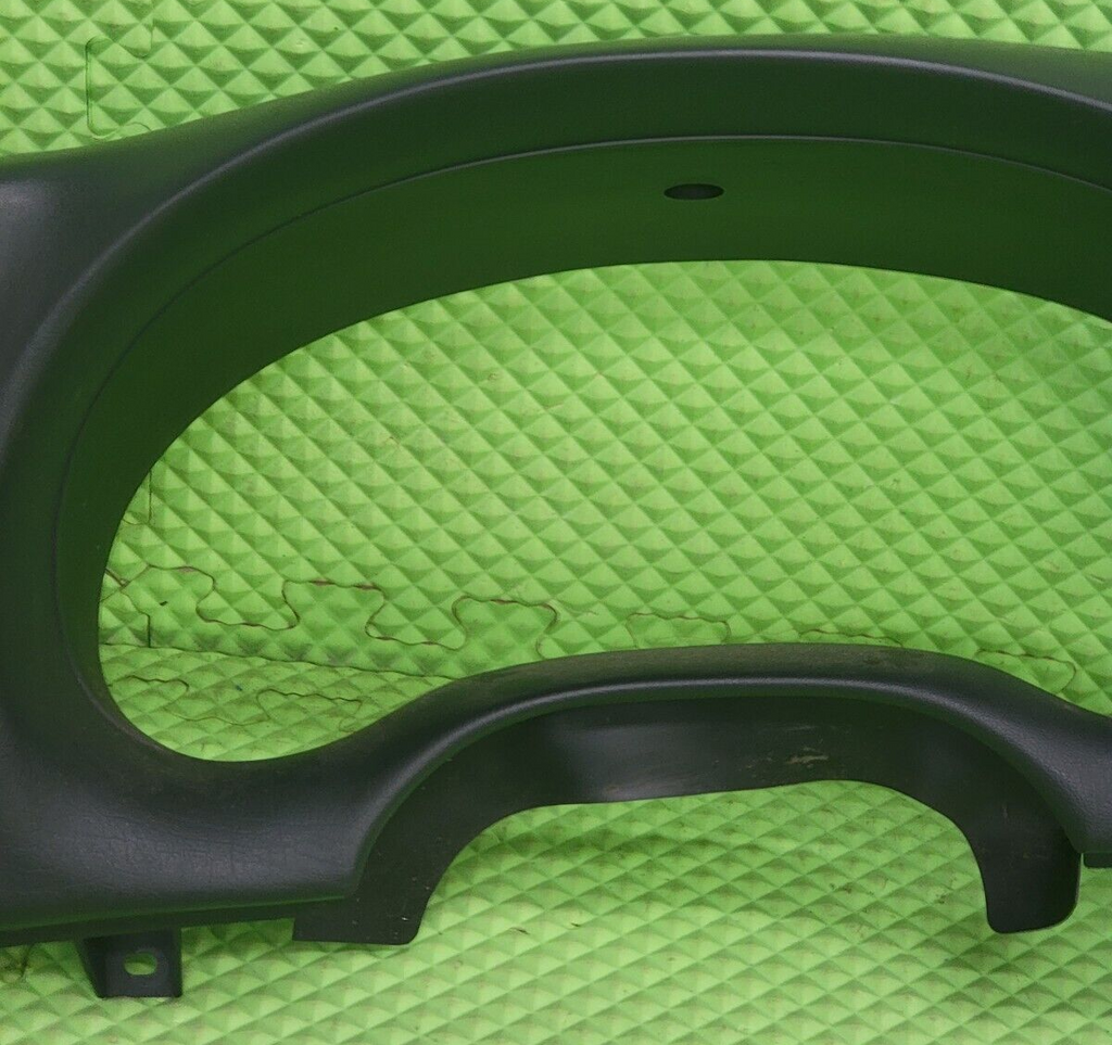 🔥98-04 BLAZER S10 JIMMY SONOMA Cluster Dash Radio Bezel Assembly Graphite C8