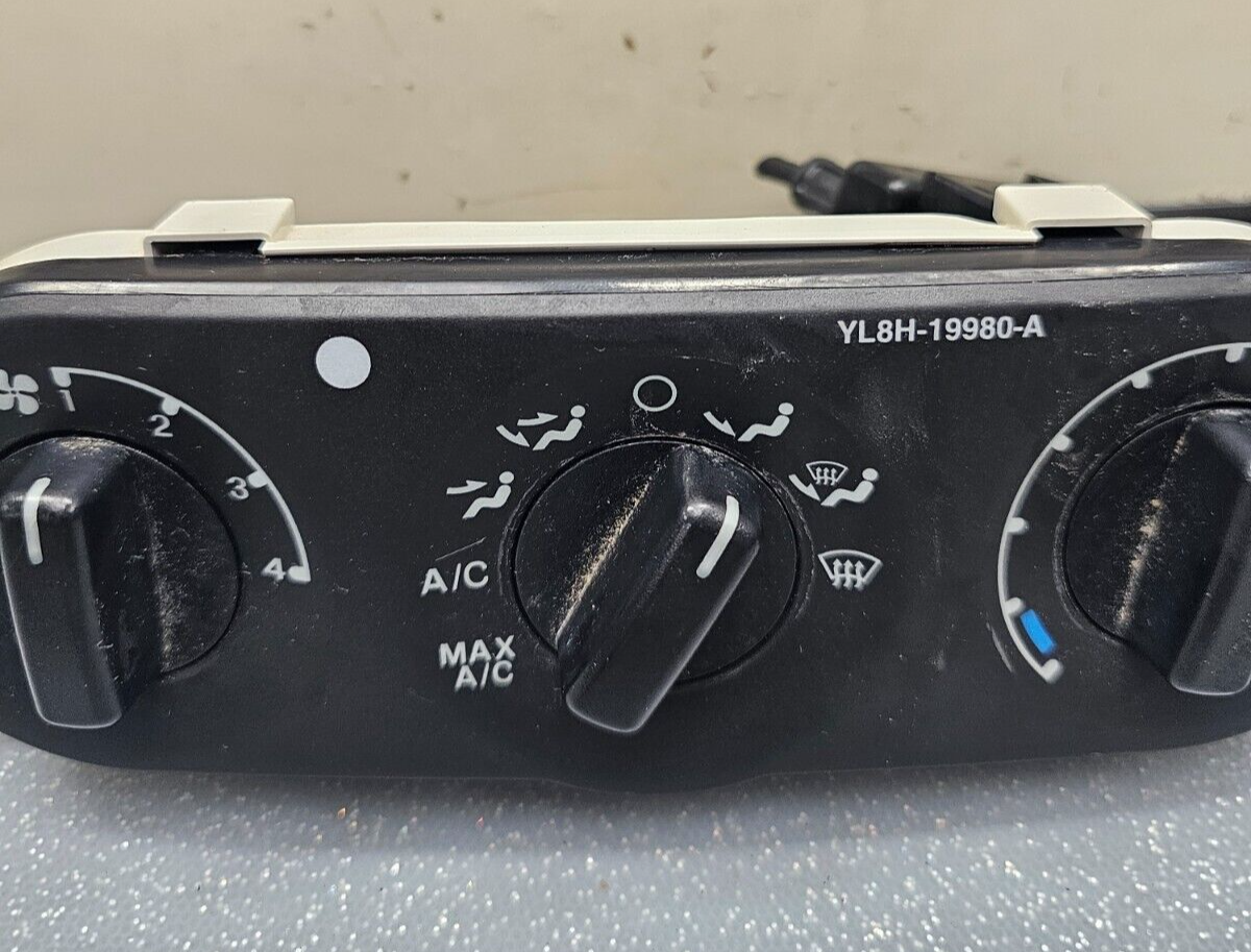 01-07 Escape Mariner Dash AC Heater Climate Temperature control Conditioner OEM