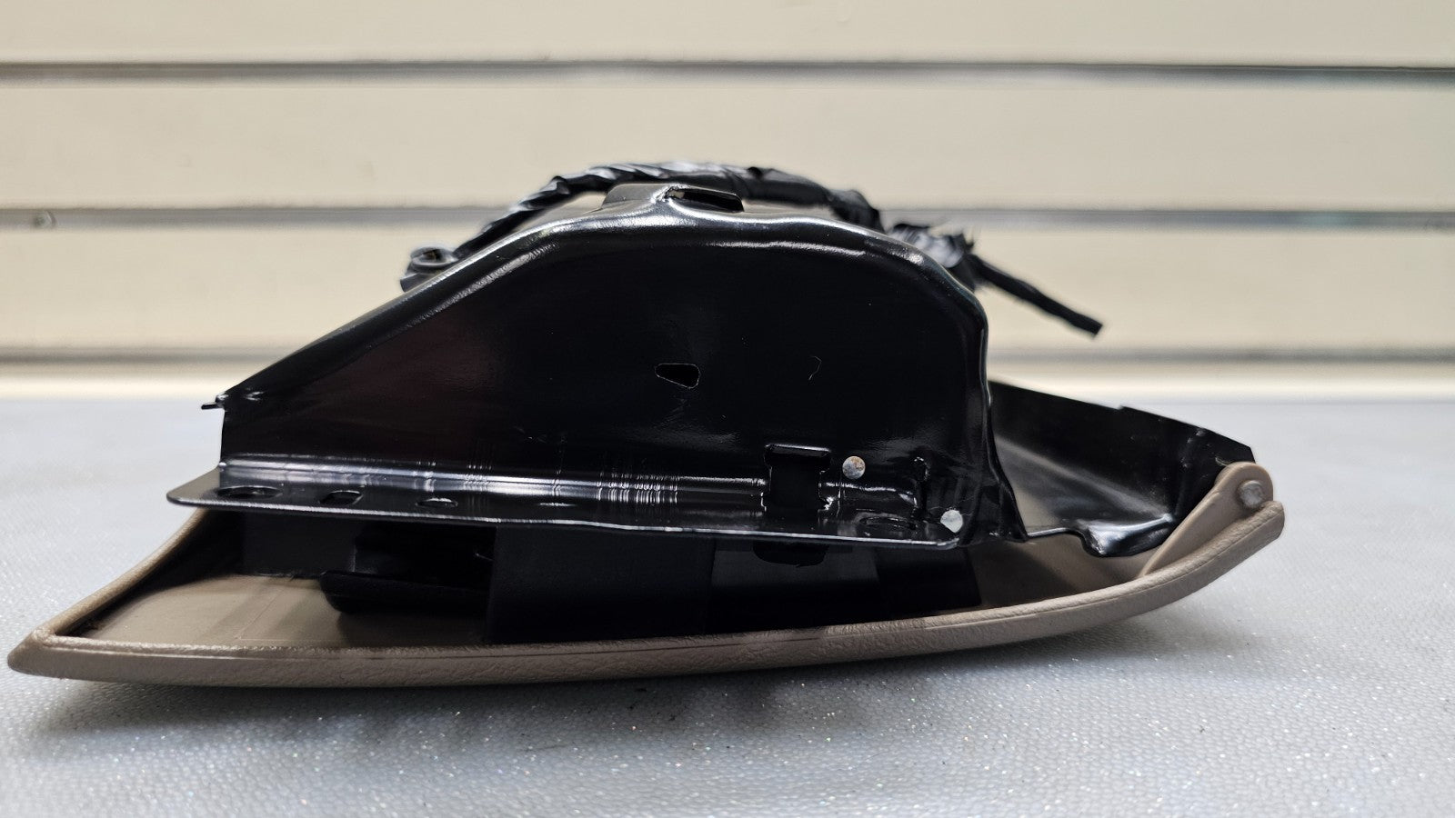🔥00-05 Buick Lesabre Dash Mounted Ashtray Pull Down Ash Tray Tan OEM