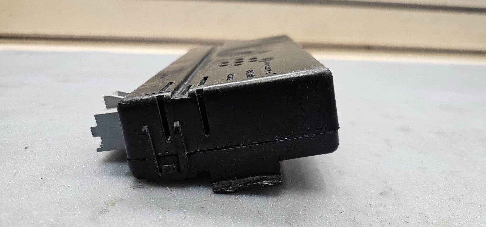 🔥02-03 Saturn Vue V6 BCM Body Control Module Computer