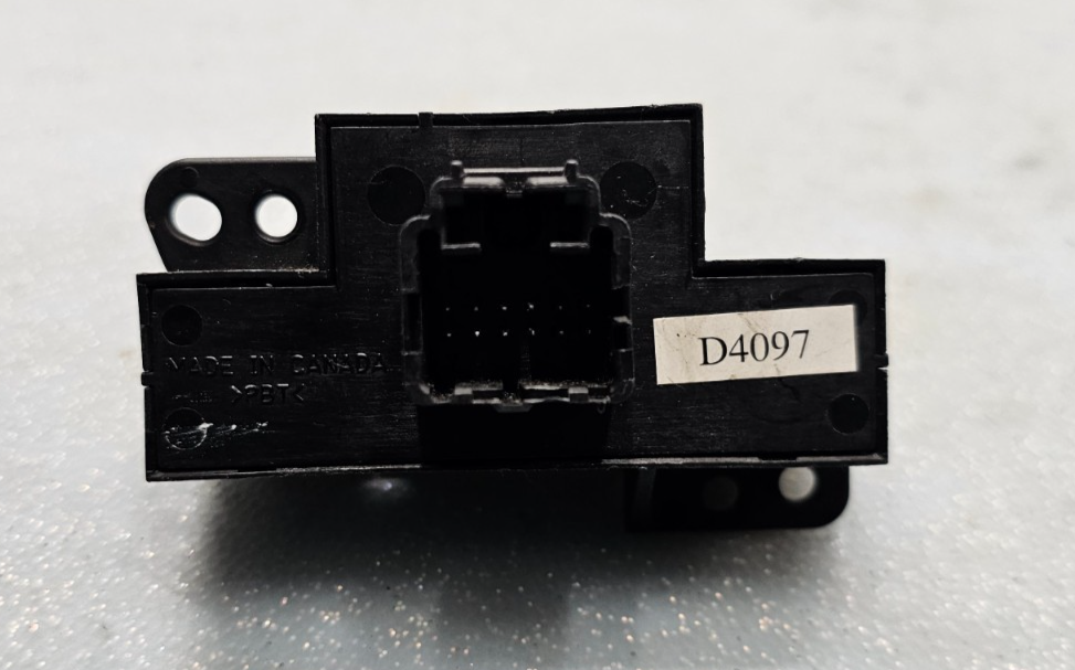 🔥05-10 Chrysler 300 Grand Caravan Hazard Warning Light Control Switch Black OEM