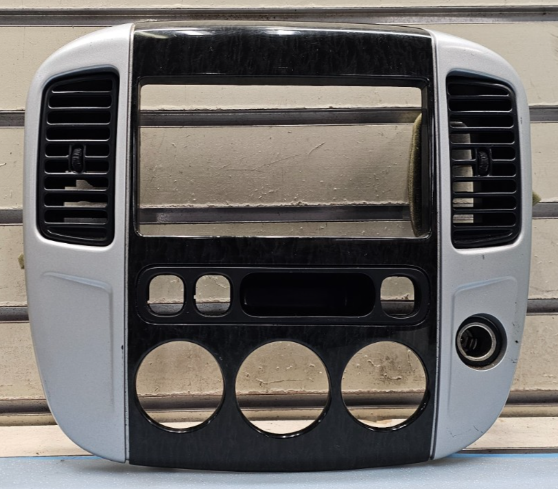 🔥01-07 FORD ESCAPE CENTER DASH RADIO A/C CLIMATE TRIM BEZEL SILVER OEM