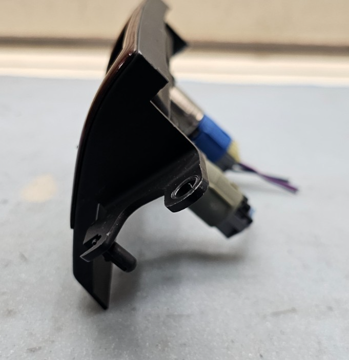 🔥2004-2008 CHRYSLER PACIFICA CENTER DASH POWER OUTLETS OEM