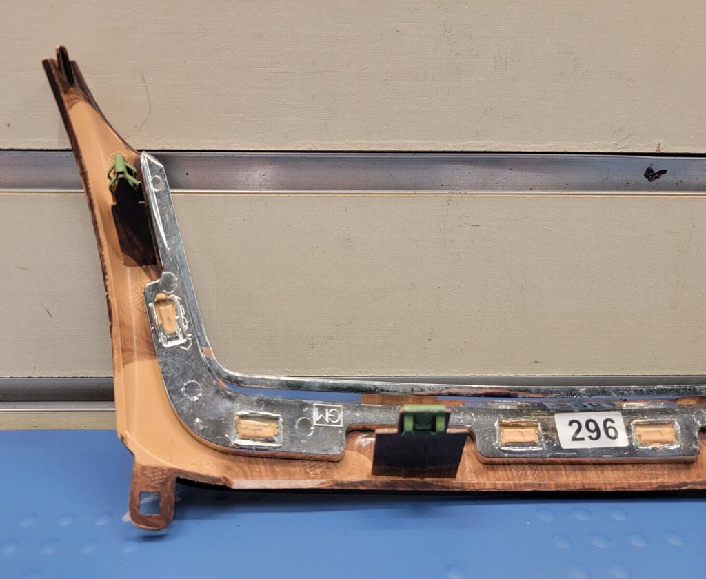 🔥08-12 Chevy MALIBU Center Dash Radio Bezel Panel UPPER Vent Trim WOODGRAIN B8