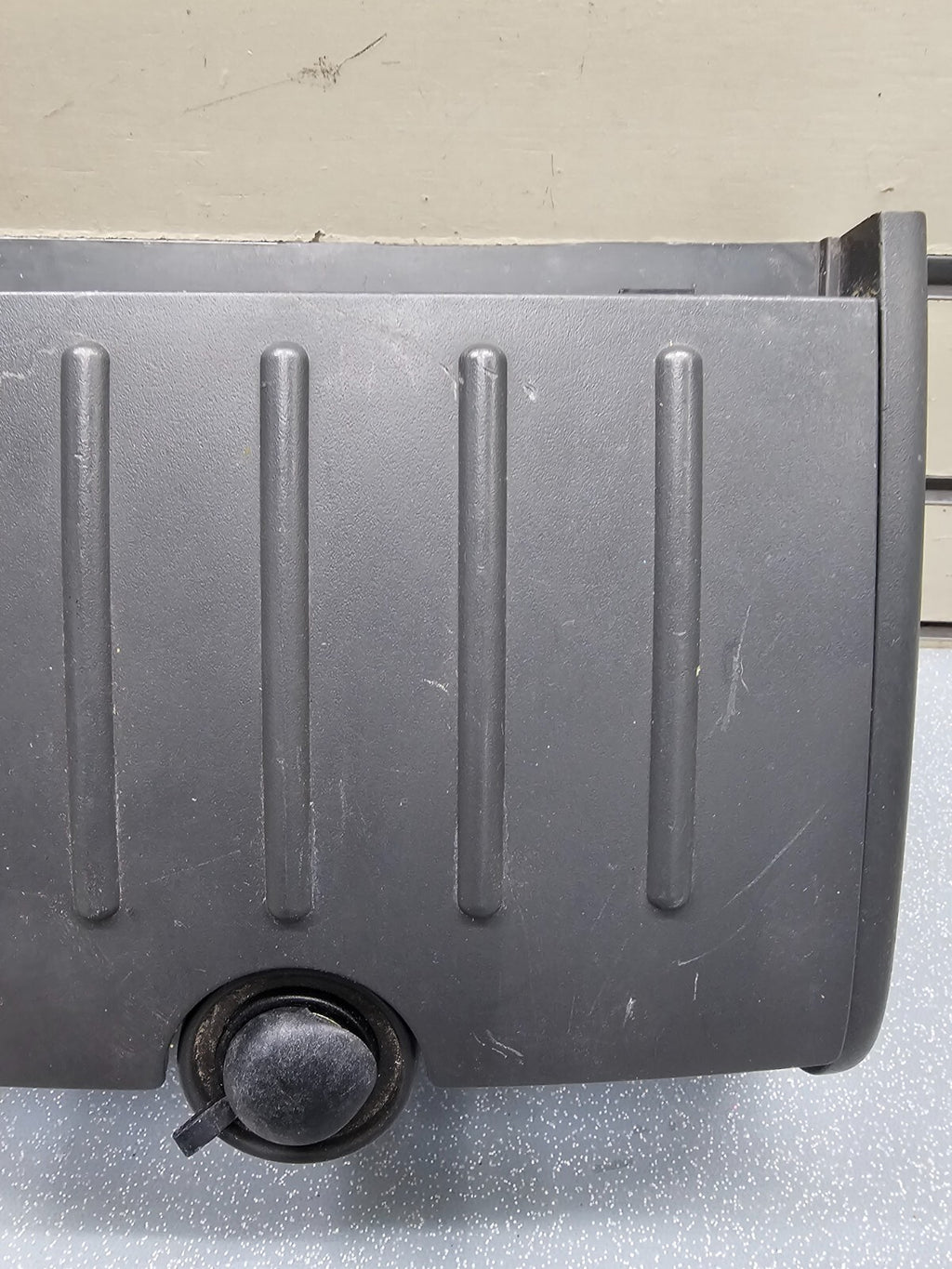 🔥04-08 Ford F150 Bench Seat Arm Rest Cup Drink Holder Black OEM