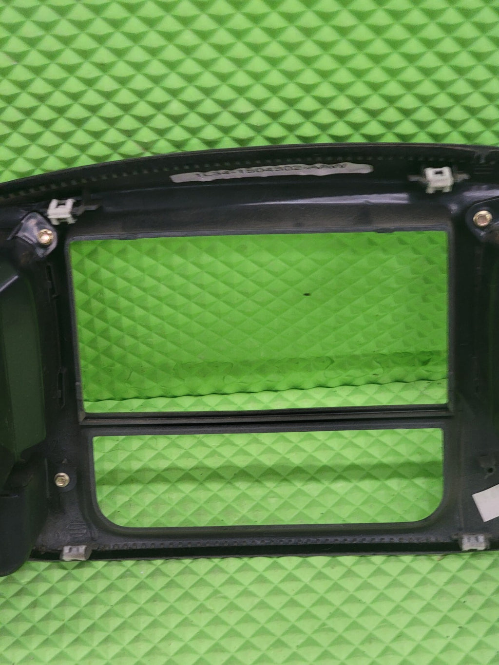 97-03 Ford F150 Center Dash Radio Climate BEZEL TRIM Panel🔴AIRBG Line Lt Tan B1
