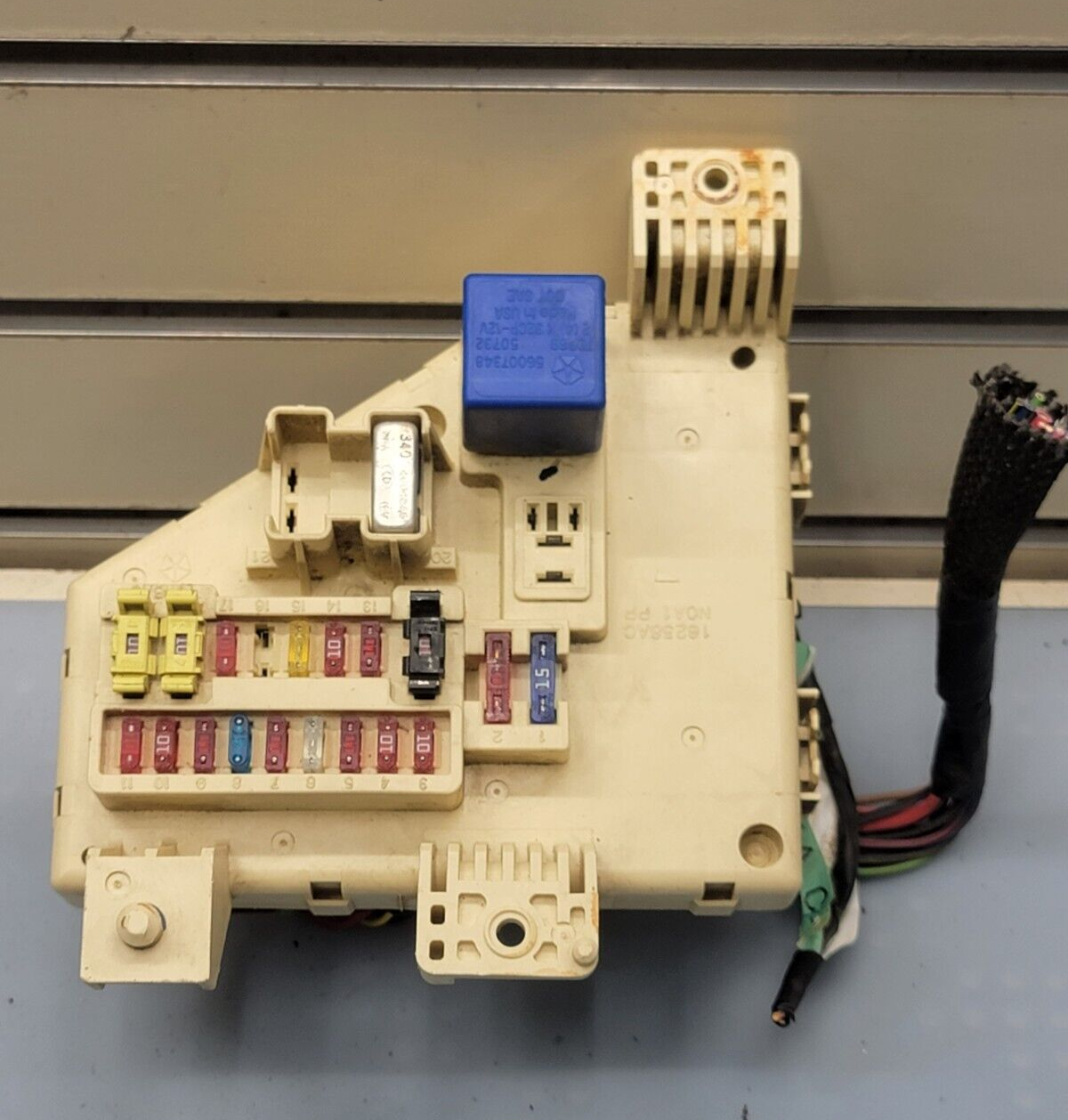 🔥1998-2002 Dodge Ram 1500 2500 3500 interior Dash CABIN Fuse box panel OEM