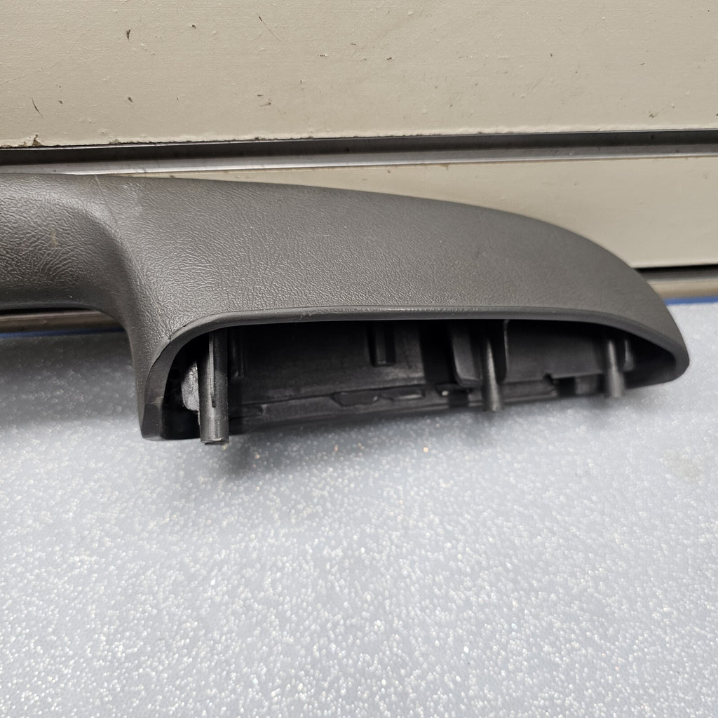 99-06 Chevy GMC Silverado TAHOE Door Panel ARMREST Front LEFT Handle DK GREY H3 