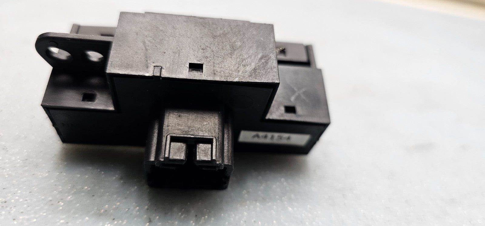 🔥05-10 Chrysler 300 Grand Caravan Hazard Warning Light Control Switch Black OEM