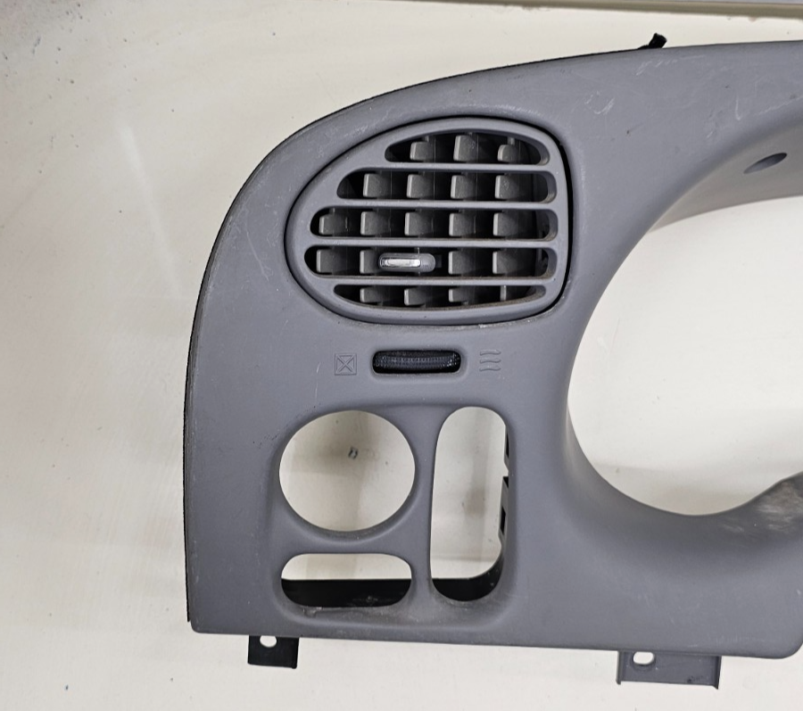 02-09 Trailblazer Dash Instrument Cluster Speedometer Bezel Trim Panel Gray C10