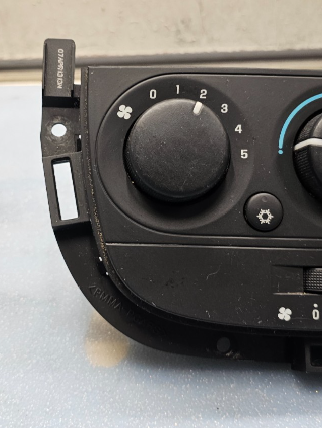 07-09 Montana Relay Uplander Terraza Dash Temperature AC Heater Climate Control