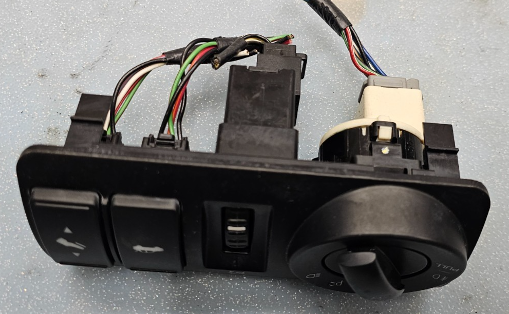 🔥05-07 Five Hundred Taurus Montego Fog Headlight Lamp Dimmer Trunk Switch Black