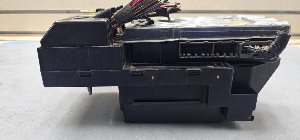 🔥97-98 Ford F150 Interior Fuse Box Junction Relay Block Itegrated Power Module