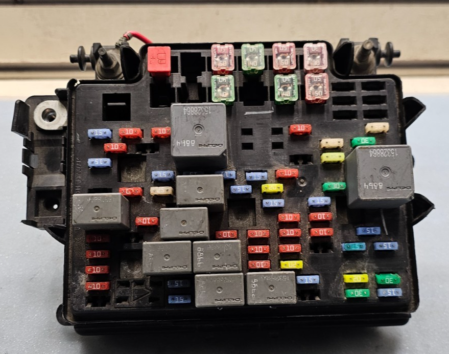 🔥06-07 Chevy Silverado Sierra Power Module Engine Unit Fuse Relay Box Junction