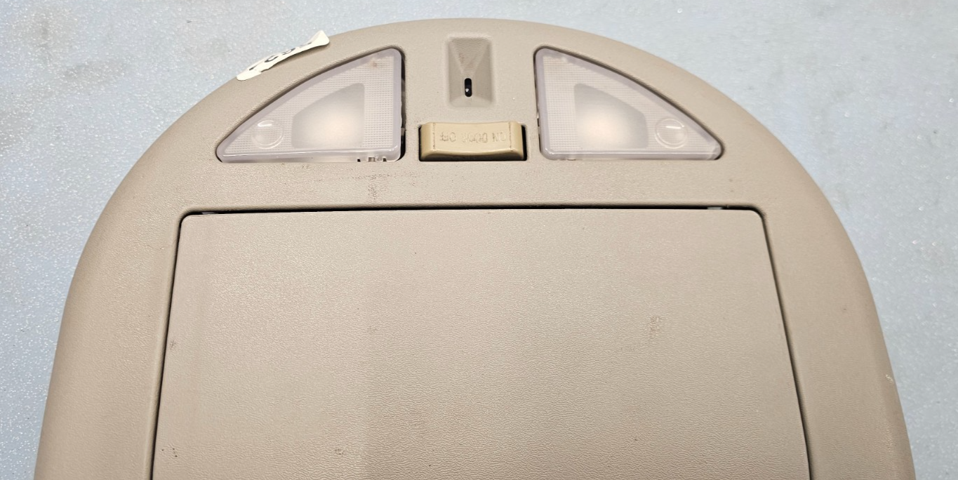 🔥04-08 Armada QX56 Overhead Console Dome Light Lamp Sun Roof Storage Tan