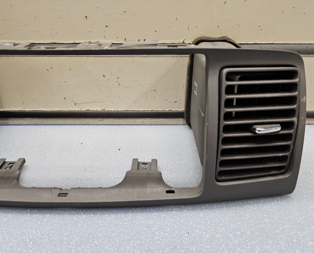 🔥03-08 COROLLA CENTER DASH AM FM RADIO STEREO BEZEL TRIM PANEL OEM DK GRAY B28
