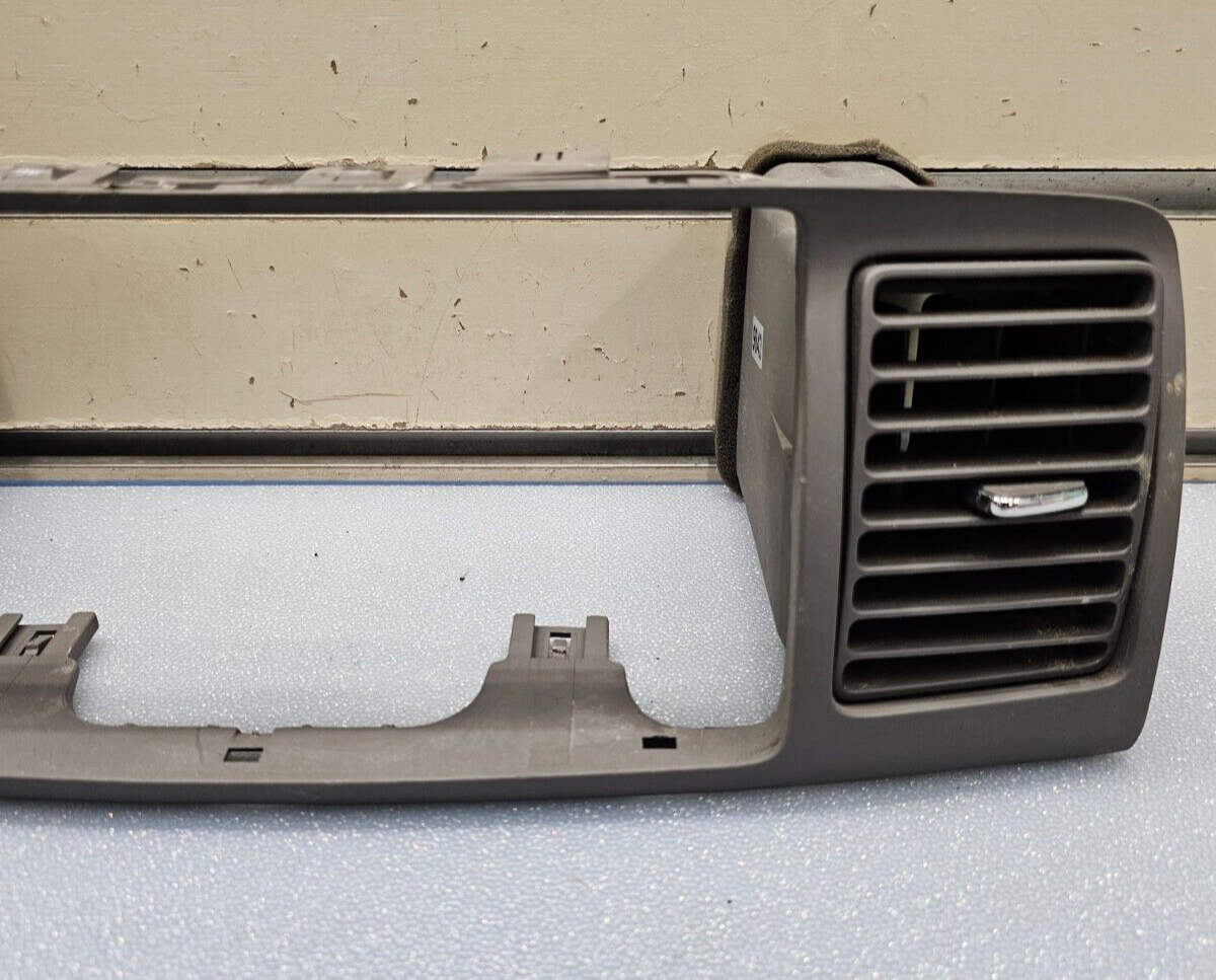 🔥03-08 COROLLA CENTER DASH AM FM RADIO STEREO BEZEL TRIM PANEL OEM DK GRAY B28
