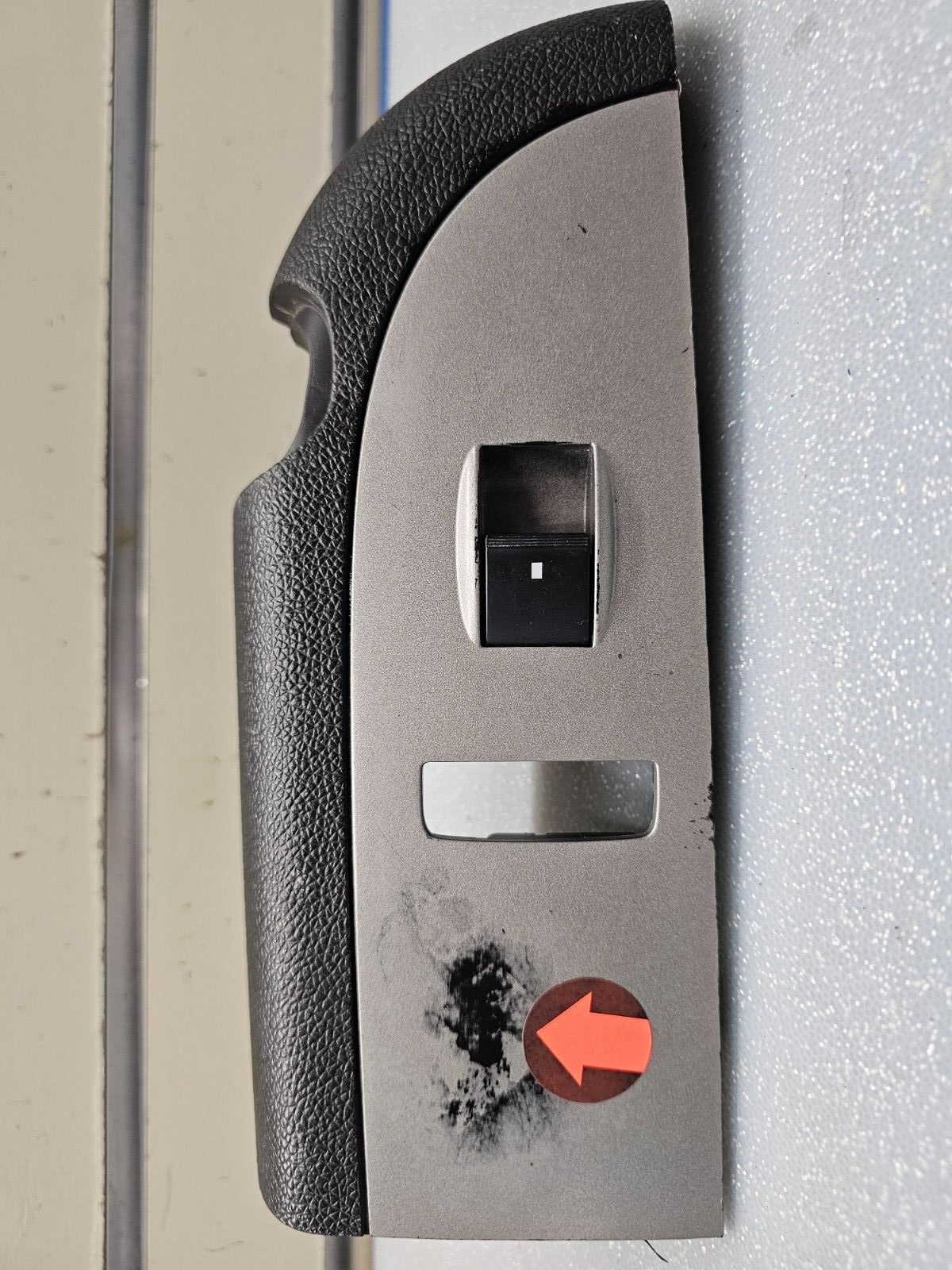 07-10 CHEVY SILVERADO GMC PASSENGER RIGHT SIDE POWER WINDOW SWITCH SILVER WS47