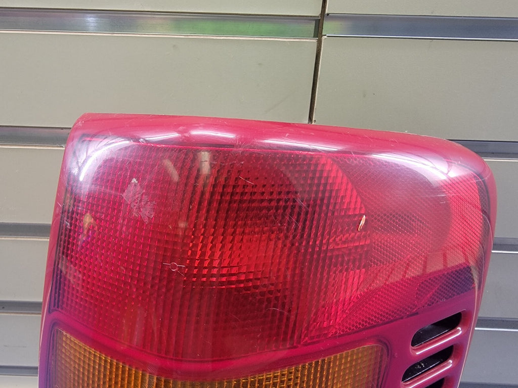 🔥1999-2004 Jeep GRAND Cherokee Rear Passenger Side Tail Light Right OEM