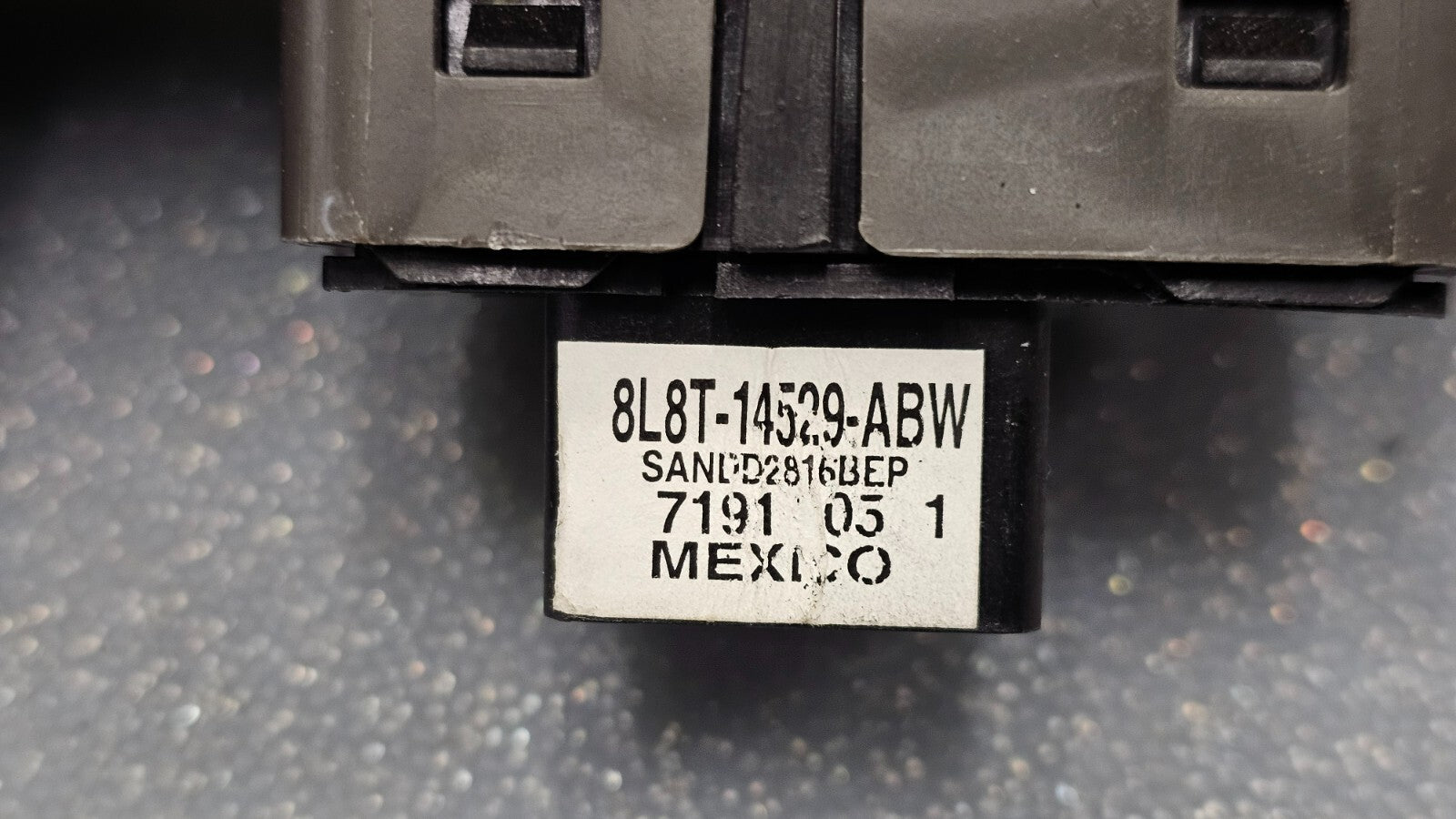🔥08-12 Escape Fusion  Passenger Door Power Window Control Switch Tan OEM