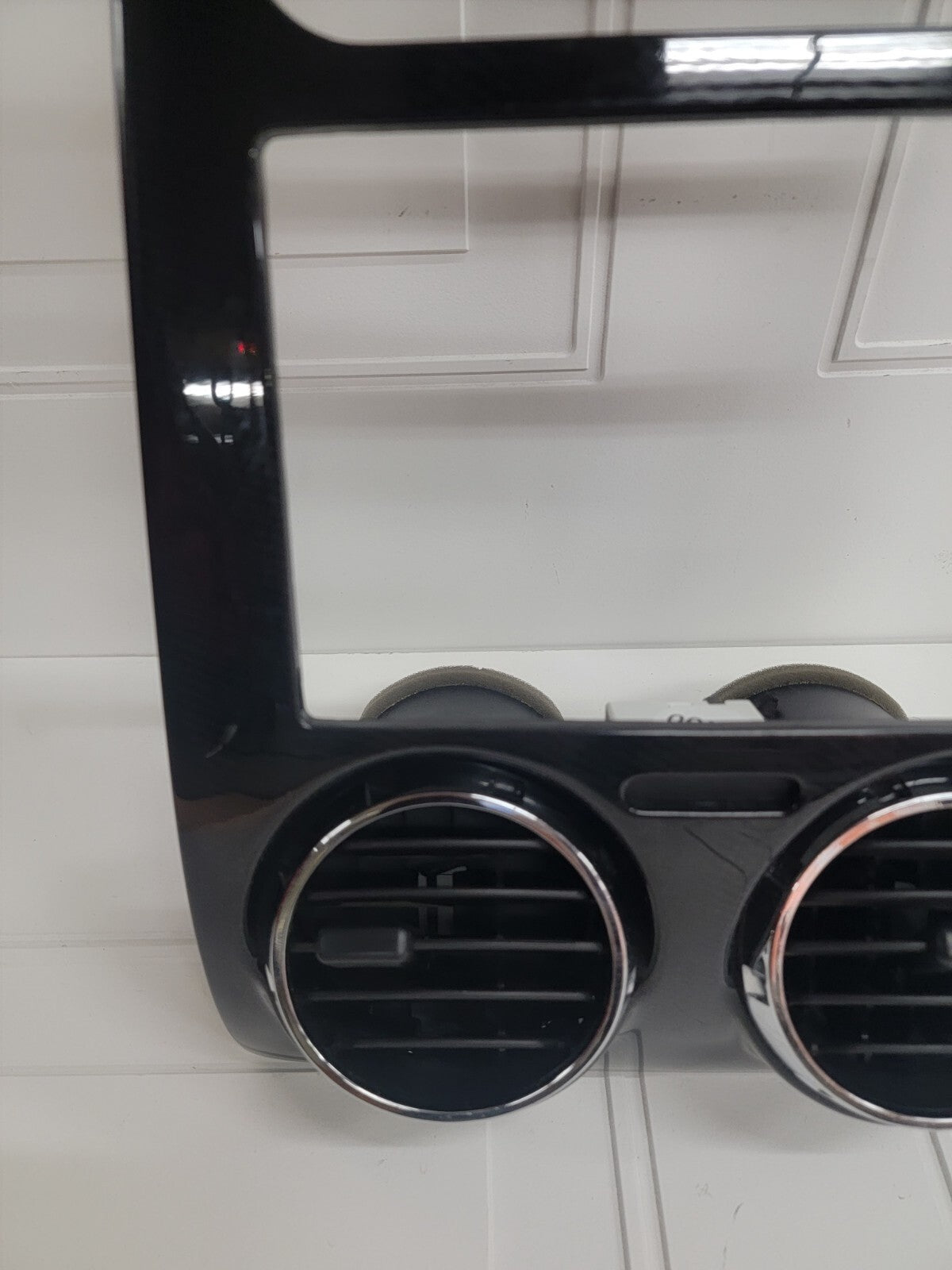 08-09 Ford Taurus X Center Dash Air Vents Radio Climate Control Trim Carbon VT64