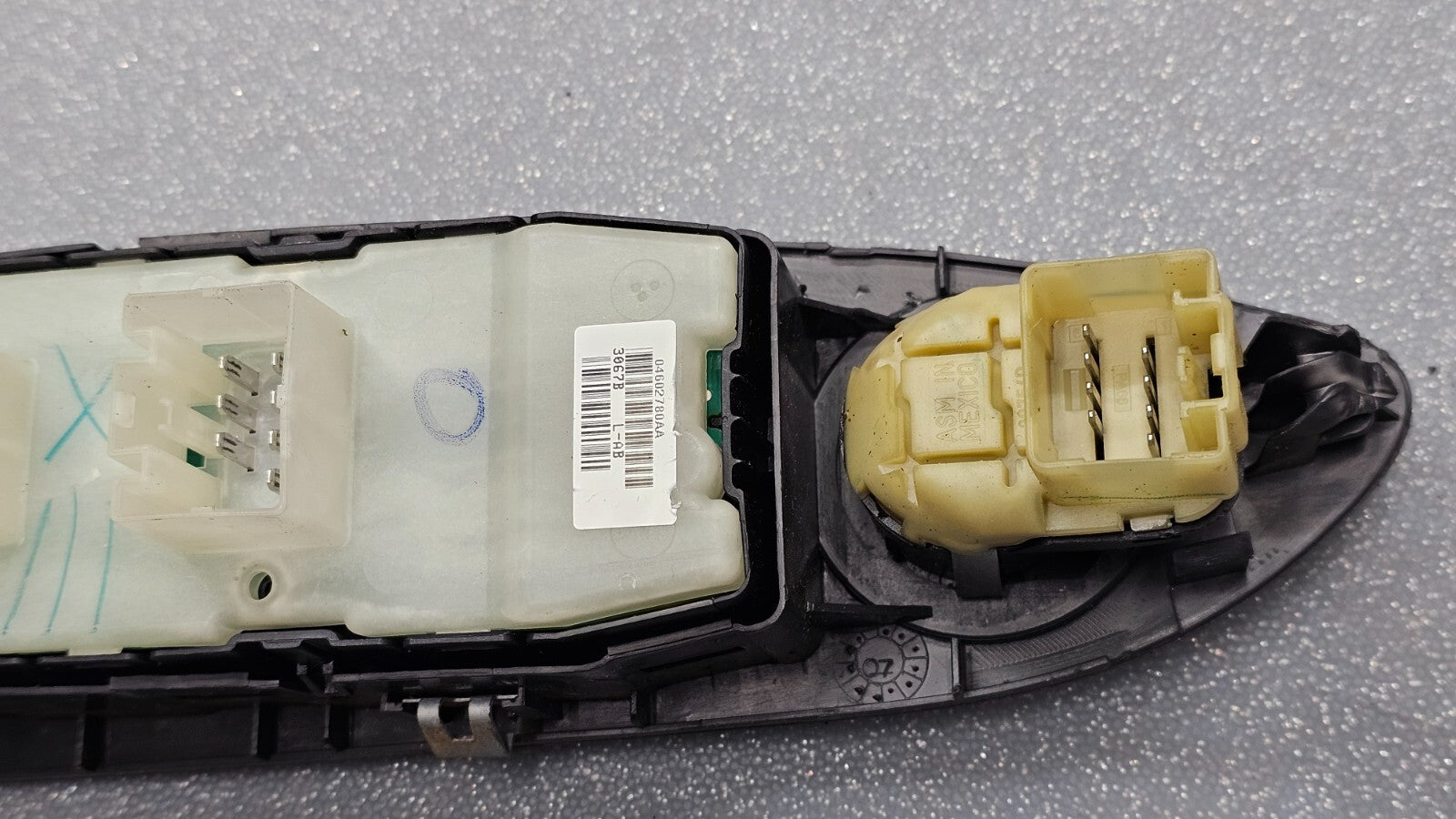 🔥07-14 Charger Dakota Chrysler 200 Left Driver Master Window Switch Lock black