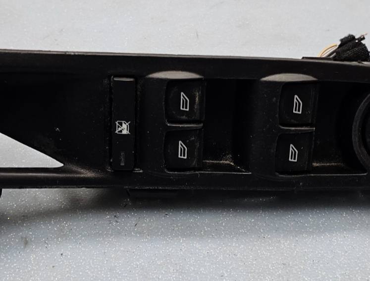 12-18 Focus Escape Front Left Driver Master Power Window Switch Regulator Black