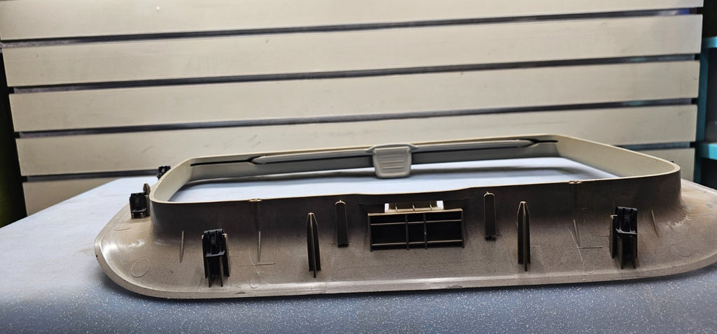 🔥06-09 Jeep Commander Right Passenger Side Rear Window Trim Molding Panel TAN 